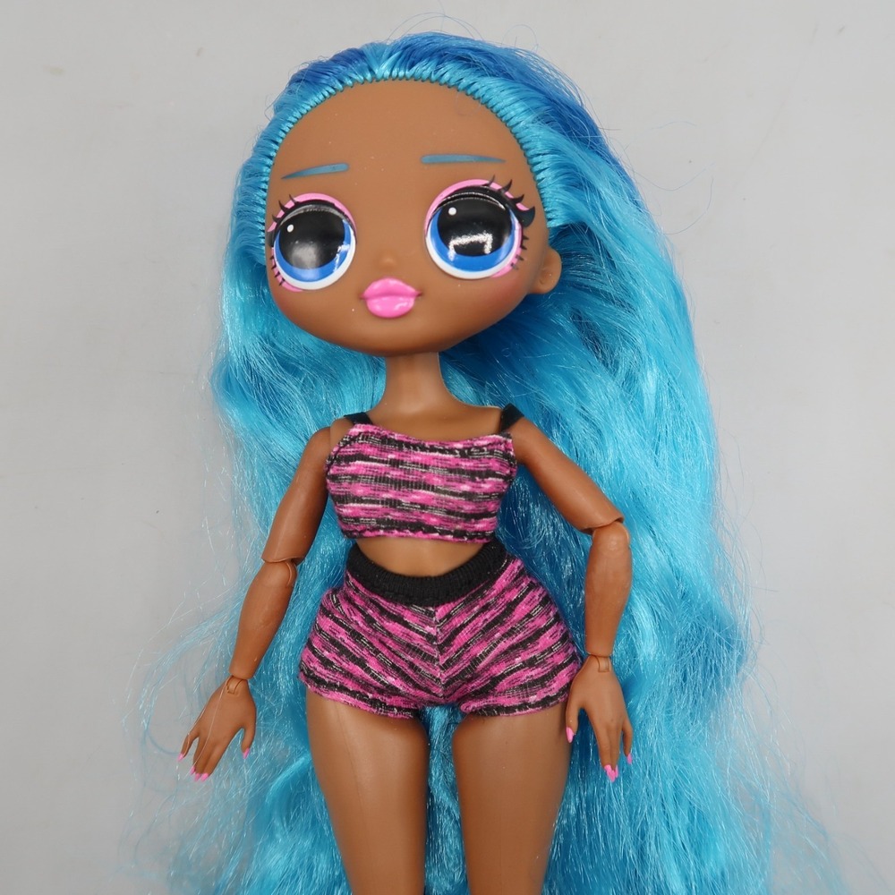 MGA 2019 LOL Surprise OMG Chillax Fashion Doll Articulated 9" Blue Hair no shoes